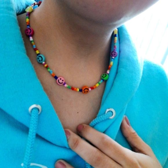 Rainbow smile face necklace with beads - Picture 4 of 5